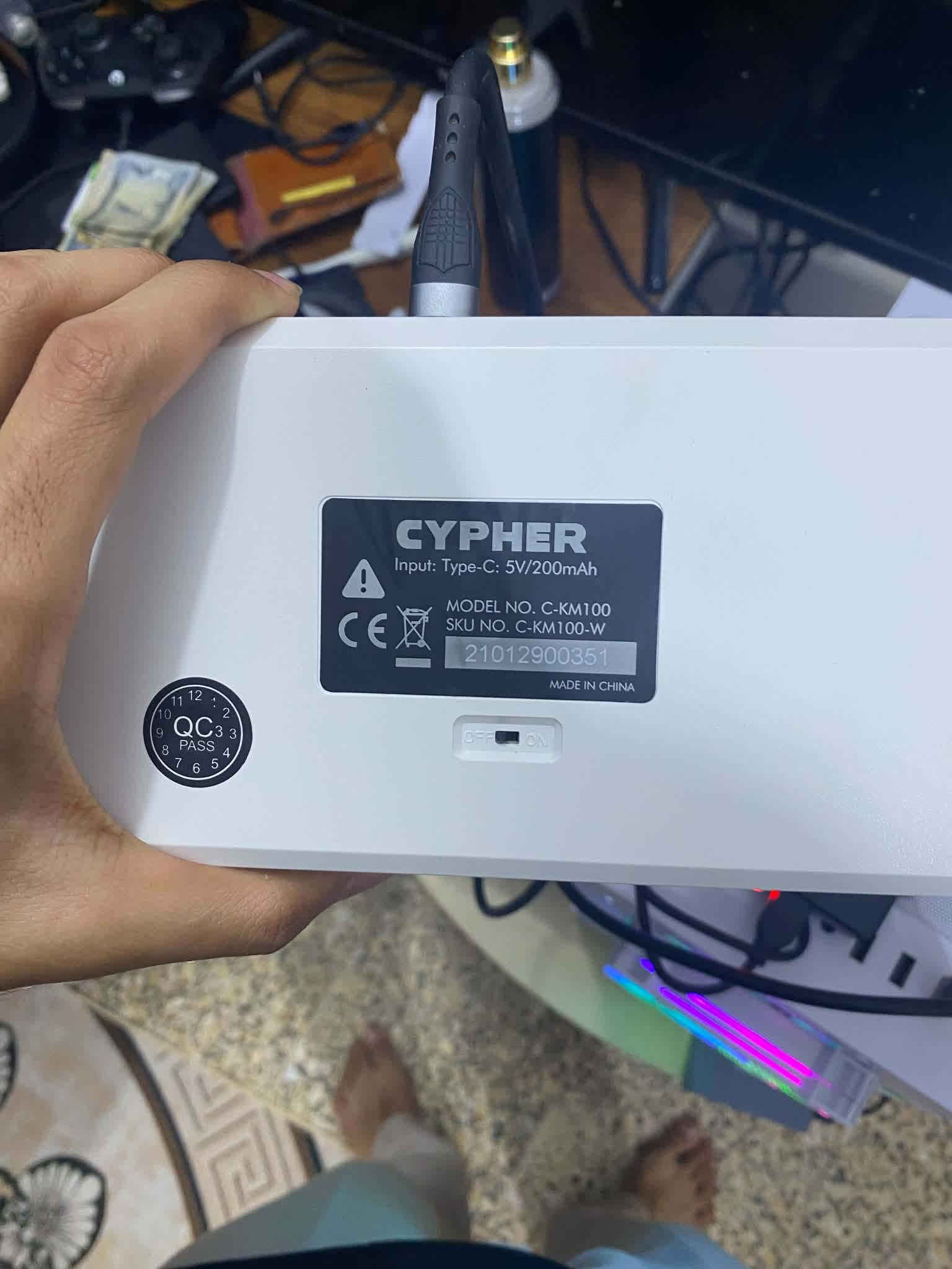 سلام عليكم القطع بلا كراتين وتوصيل موجود

كيبورد ميكانيكي ريد سوج سعره 23 

هاردات خارجي 320 عدد ثنين سعر واحد 25 

هارد خارجي 500 سعر 30 كلهن شغلات و يوجد مقطع فيديو أثناء عملهن 

مكاني الكوفه  
*********** واتساب 
Ibrahem Ahmed صاحب الغراض محضور 
@إشارة

نص مكتوب في الصور:
- ST950042 OAS USB Device