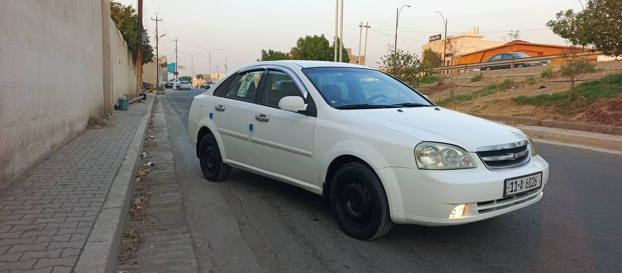 السلام عليكم اوبترا موديل 2007
كير ومكينه وصدر خير من الله 
وتبريد تخم تاير السيارة جاهزه 
رقم بغداد مشروع وطني ل 30
السعر 57وبيها مجال الاتصال 
***********
