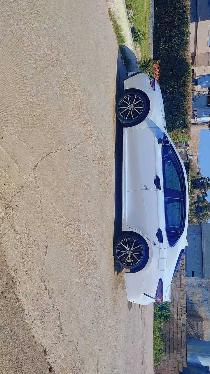السلام عليكم كامري للبيع او مراوس بكامري XSE ابيض او صدفي
مواصفات SE معروفه 
لون ابيض ثلجي 
ضررها جاملغ وبونيد فقط+
تصليح ابطانة الغد بدون شاصي
بدون اي اشاره بدشبول 
كلشي بيها شغال وكاله 
تايراتها جدد 
رقم صلاح الدين دولي
معوقين تجيك وكاله من الشرعي 
السعر 180
مكانها كركوك 
***********
***********
