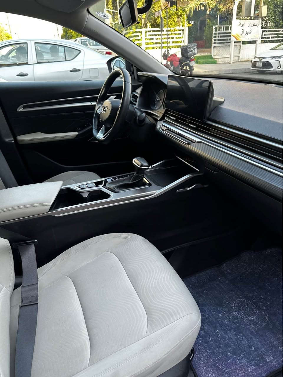 GEELY EMGRAND
مؤديل2024
بى بؤياخ
نرخى 113
***********
واتساب أربيل, العراق
