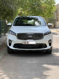 للبيع فقط  سورنتو خليجي موديل 2019 شكل 20    مكفولة من الصبغ والتبديل ...