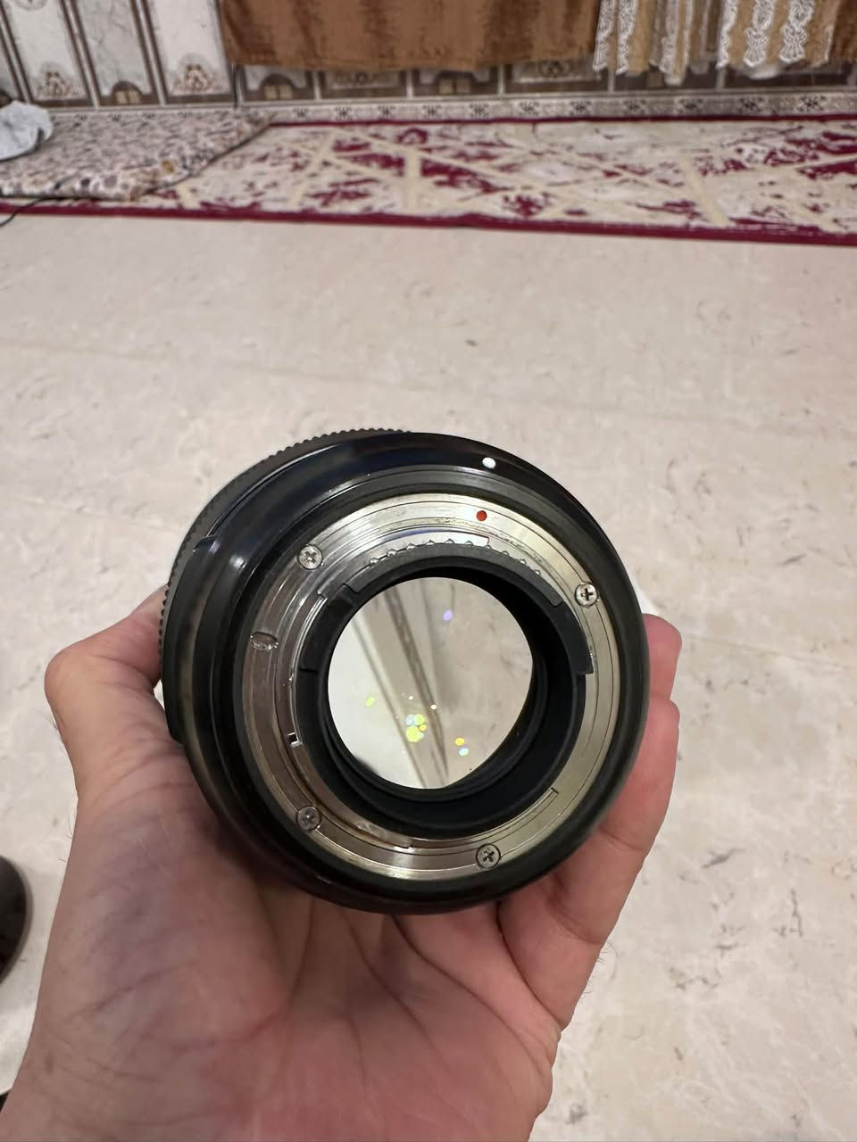 عدسة نيكون 85          mm f 1.4  Art
النضافة امام عينك استخدام قليل 
السعر 650 الف
