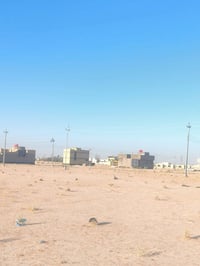 عرصه للبيع حي الموضفين R1  مساحه ٢٠٠ متر ع ساحه وشارع ١٥ قرب السكن ومت...
