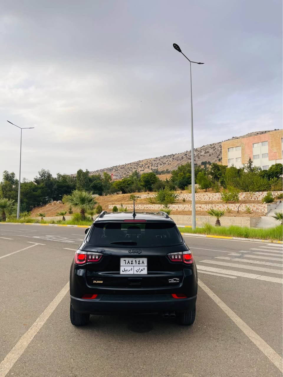 كومباس AWD • ٢٠١٩ • ٧٠٠٠٠ ميل