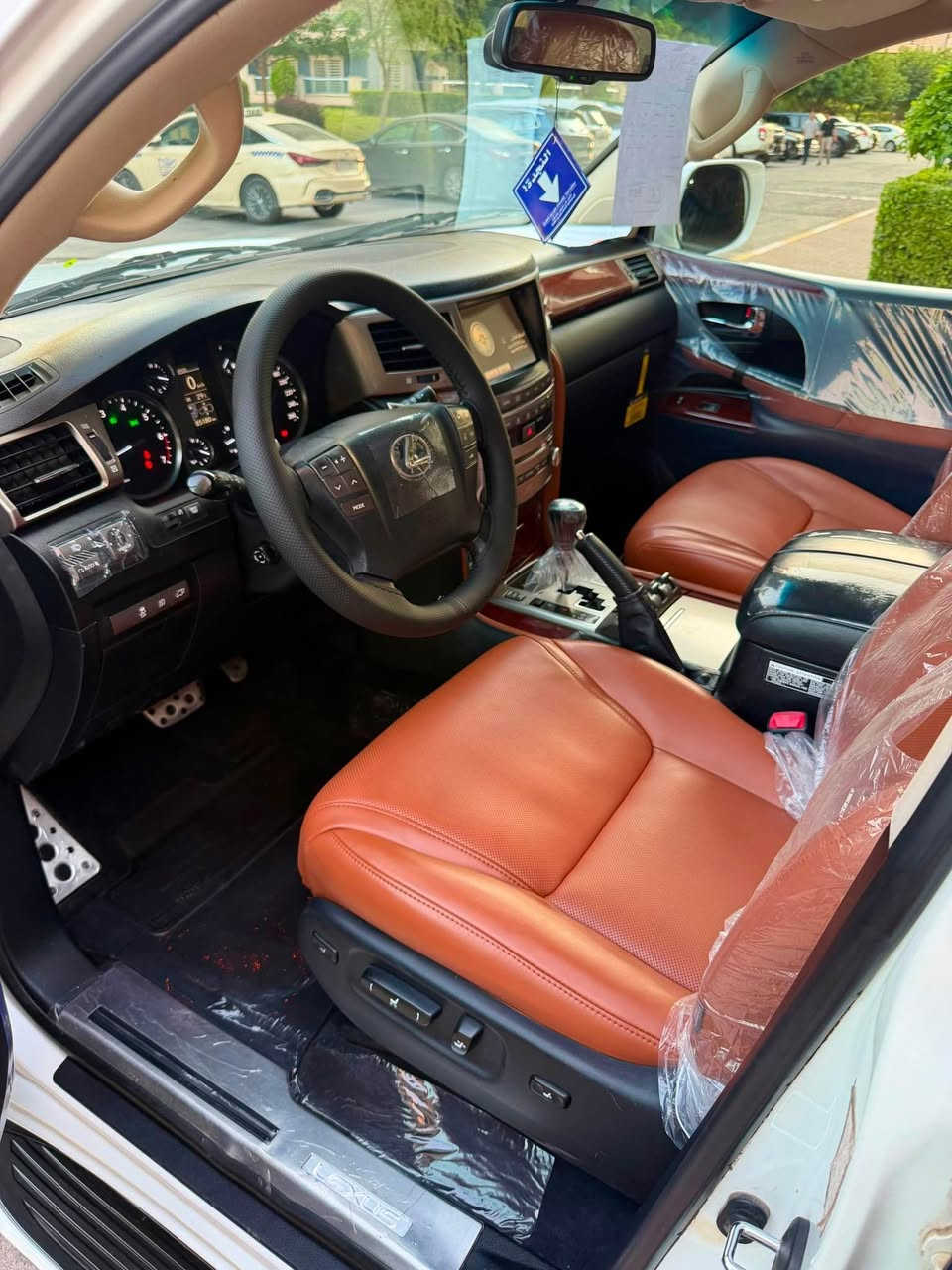 ‎‏Lexus LX sport  85,000 KM  2014
‎🔹لكزس 2014     (بریم) LX 570

‎🔹 مكفولة كفالة عامة من الدعامية إلى الدعامية 
‎بدون بارد  ،بدون رصعات ،بدون حتى شخط🔹
‎دعاميات هم بدون صبغ ،رمل مابي ،بقية كلها بشرط

‎🔹 داخل مشمش  بسمطين + +سماعة بيادي مجوود 
‎🔹 ماشيه 85 ألف 

‎       ‎  415$      📞*********** ره قم موبيل

‎ فول فول المواصفات 🔹
‎ بصمة➕ الانزلاق➕ورقة البيانات➕شغال كشن جلد و هيلتر 
‎الاحتلال➕راس ديفيد➕ 5 كاميرات  ➕ثلاجة➕زينون، جلد جاف  تدفئة شفط التبريد خزينة➕هواء مزدوج➕نظام ايكو سبورت,➕حساسية الديك المؤخرة  مرايات➕الفتحة➕باب خلفي جك➕رادار إمامي

‎محرك كير بشرط مامفتوح 🔹
‎سيارة حيل نظيفة كلشي عل بلاد لوك
‎سنوية زنكة كلشي جديد مدفوع لـ2029
‎باسمي السنوية بشرط تحويل و خرامة 
‎سيارة مابيـها دينار مصرف كامل من كل نواحي

‎نظافه ١٠٠٪؜ كامل سيرفس بدون نقص و بدون مصرف🔹
‎سياره مال بيت أي نقص مابيها 4 إطارات جديدة تحتها

‎نفسي يوم /تحويل و وكالة حاظر 
‎مكانك /داخل سليماني

‎📞*********** ره قم موبيل Singapore
