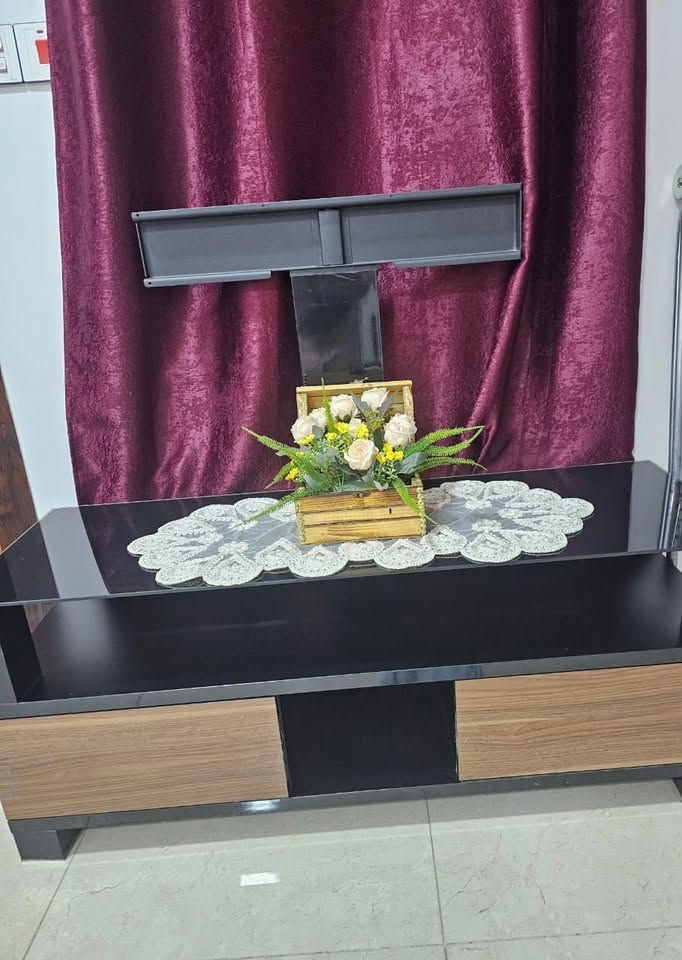 السلام عليكم
للبيع 
- قنفات بحالة جيدة جداً (تفصال) السعر 475,000 
- ميز تلفزيون السعر 175,000 
- سرير طفل مع كامل الملحقات في الصورة السعر 200,000

الصور اليوم (جديدة)

الموقع: بغداد، اليرموك 

للتواصل: واتساب فقط

***********

