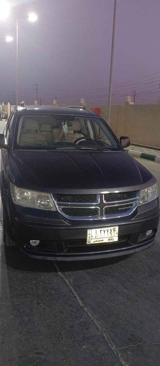 للبيع سيارة دوج جورني موديل ٢٠١٨
٤ سلندر ٢٤٠٠ 
   
السيارة مبدل مكينة جديدة وكير جديد بعد ٢٠٠ الف 
 
حدادية امامية جديدة 

السيارة ماشية ٢٢٠ الف 
كشره ٨٠ ب المئة نظافة ومبدل بيه بنيد وجاملغ 

بيه رصعات ب الباب الخلفي عكس السائق 
السيارة  ما بيه تبريد 

السعر ١١٥ وبيه مجال  
للتواصل على الرقم *********** واتساب بيه هم
