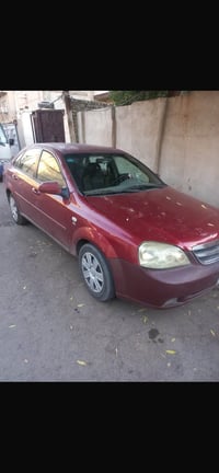 اوبترا 2005مصبوغه جماليه سعر ب50وبيه مجال الاستفسار عله الرقم077047221...