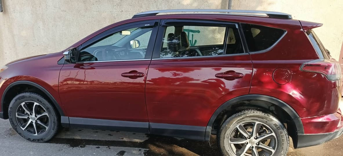 راف فور امريكي LE موديل 2018 رقم بغداد باسمي تحويل ثاني يوم ضرر السيارة مصبوغة حزام السعر 120 ورقة وبيها مجال قليل العنوان صلاح الدين بيجي تلفون  ***********
