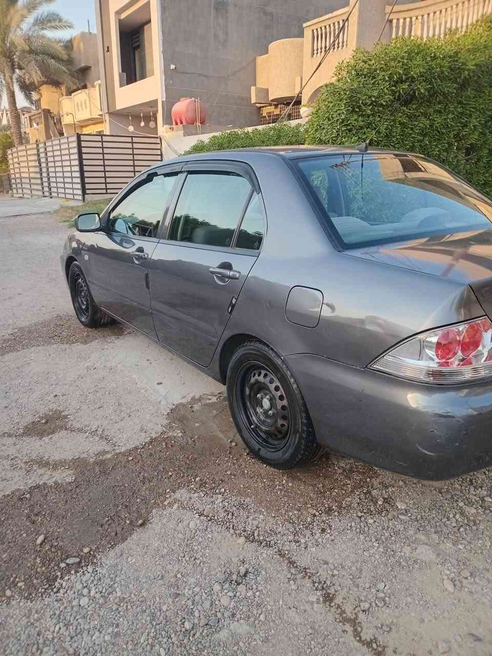 للبيع لانسر ٢٠١١ الشركة العامة رقم بغداد انكليزي بأسمي سنوية وهزة جديدة محرك وكير وتبريد تمام صبغ بنيد ودعامية امامية فقط ماشية ٩٦/الف السعر /٨٥ ورقه/ العنوان بغداد الغزالية  ***********

