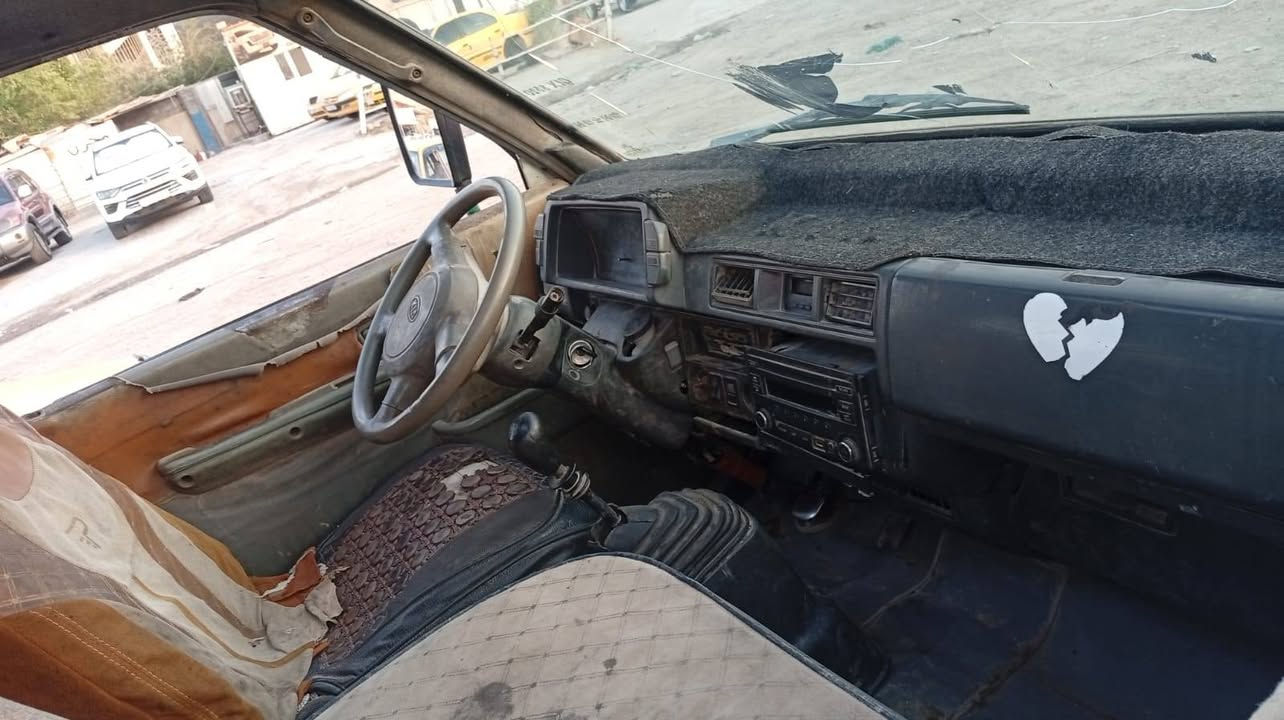 السلام عليكم كيه بسته اللبيع موديل 1994 سياره جوز تاير 
جديد محرك خير من الله كشر كدامكم السياره رقمها بغداد الماني سنويه ضايعه مطلع التفاصيل اني السعر 20 قرامات وره المشتري قرامات 5 ورقات مكاني بغداد ابو غريب رقم الهاتف *********** بي واتساب كورك *********** مستعجل على البيع
