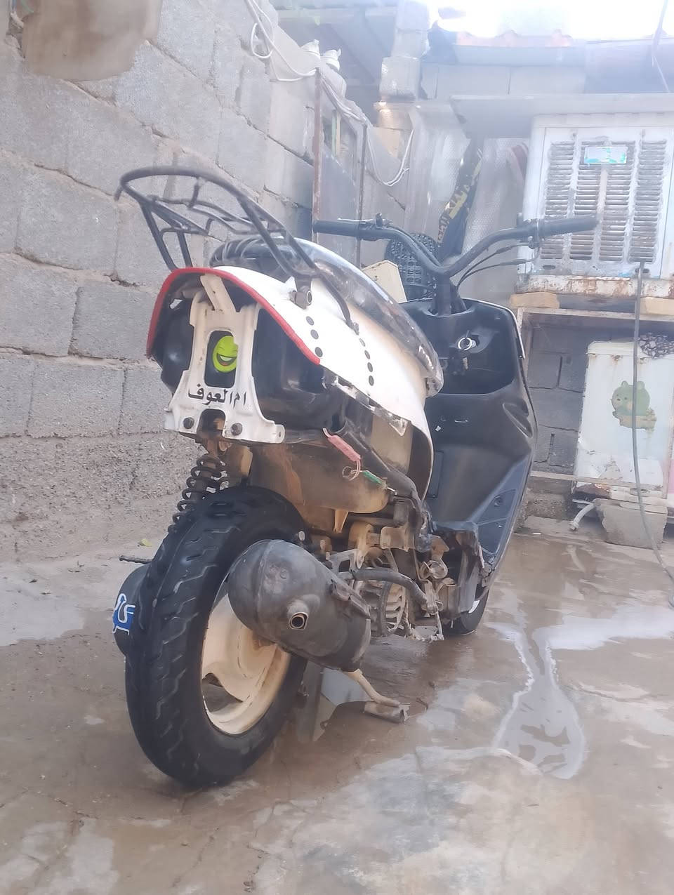 سلام عليكم دراجة بيجي 60للبيع دراجة رياضي  كفاله عامه ما عوزه شي لون أبيض نضافت دراجة 90%100 رايده 130قفل مكاني كوت ***********
