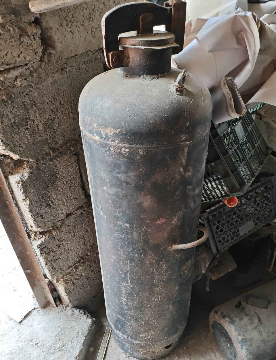 بطل كاربون • باب محل • لحيم
