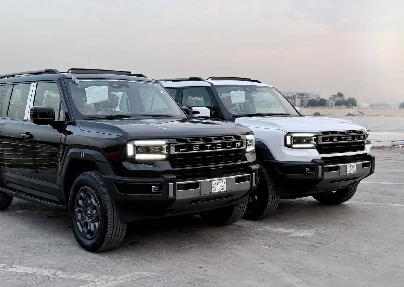 🔥 جيتور G700 Luxury 2027 — زيرو | 904 حصان | Plug-in Hybrid 🔥

السلام عليكم 

🚨 جيتور G700 فول فئة Luxury موديل 2027
✨ زيرو — مرقم بغداد — وكالة هارلم
🛡️ ضمان 10 سنوات أو مليون كيلومتر
💰 السعر: 72 مليون شامل الرقم

🚙 7 راكب — كشنات منفصلة + كشن VIP خلف السائق
🎨 متوفرة: أبيض + أسود
🧡 داخلية برتقالي فخمة

⚡ المحرك والأداء:

• محرك 2.0 لتر تيربو Plug-in Hybrid
• 904 HP
• محركان كهربائيان أمامي وخلفي
• دفع رباعي ذكي AWD
• هيكل Body-on-Frame شاصي مستقل
• خوض بالماء لحد 900 ملم
• زاوية اقتراب 35°
• زاوية مغادرة 28°
• قدرة سحب تصل إلى 2500 كغم
• خزان وقود 100 لتر
• شحن كهربائي مع استهلاك وقود اقتصادي
• أنظمة نزول وصعود المرتفعات

👑 الفخامة والراحة:

• ثلاجة هوائية
• تدليك للكشنات الأمامية
• كراسي جلد كهربائية
• تبريد الكشنات
• مكيف أوتوماتيك متعدد المناطق
• سقف بانوراما
• شاشة بانورامية كبيرة
• عدادات ديجيتال
• بصمة تشغيل ودخول ذكي
• إضاءة LED أمامية وخلفية

🛡️ الأمان والتكنولوجيا:

• كاميرات 480° عالية الوضوح
• رادارات أمامية وخلفية وجانبية
• مثبت سرعة راداري
• مراقبة النقطة العمياء
• المحافظة على المسار
• تحذير التصادم
• أنظمة مساعدة قيادة متقدمة
• وأنظمة ومواصفات إضافية هواية 🚀

📍 الموقع: بغداد — الكاظمية

💰 72 مليون مع الرقم

📞 للتواصل والاستفسار:
***********
