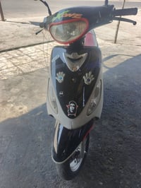 دراجه ماكس عدله لبيع سعر 550  ابيهه مجال عنوان بغداد جديده  0771089285...