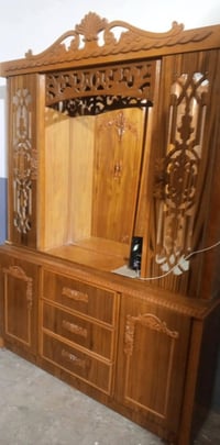 غرفه اخشاب • مستعملة شوي • للبيع