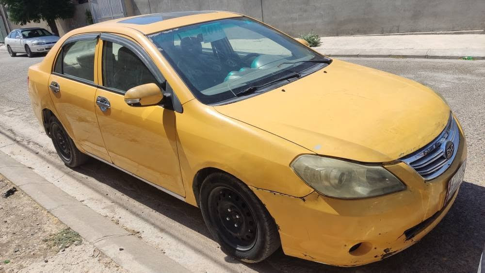 بسم اللە الرحمان الرحیم                    byd
بیوایدی 2013 تۆماتیک 
اوەلیات ئەوەلیات
چوار جام کارەبایە سەقف سڵایتە
تەبریت سارد و گەرم ساردەکەی غازی تیانیە بەشەرت ئەتدەمێ
ناو گێچی کامل ئیشەکات سەیارەیەکی پاکو جوانە
ڕەقەم عەسڵیە سەنەوی عەسڵی لەگەڵایە ئەوەلیات بەشەرت
تەنیا گێڕەکەی هاڤەکات نرخێکی زۆر زۆر کەم دائەنێم 15 گڵاو کەمێک مەجال
ژمارە *********** وەتس ئاپی لەسەرە السليمانية, العراق
