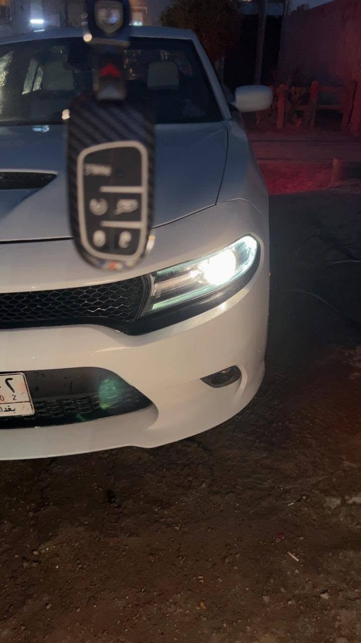 السلام عليكم اخون لل بيع دوج تشارجر موديل 2019 GT اصل بسمي رقم بغداد الماني واني المستوردها يعني لا مبيوعه ولا مشتغله خط حادث بابين وداير مال بيبان معمر ابيع حزام صبغ مكفوله من الشواصي ولغود وحوض وقماره وكص ونقل جثه واصوليات وكلشي مكفوله اذا برغي مفتوح بل مكينه او كير ايرباك سليم مال دركه ودشبول سيره الله شاهد صار شهرين ما طالع بيه بل باب مواصفات شاشه كبيره حسااس دعاميه شفتات سترن دكمه سبورت وبعد مواصفات عنواني بغداد السعر المطلوب 165 لل اتصال ***********
