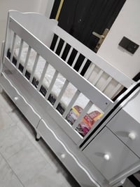سرير أطفال • هزاز • الحريه بغداد