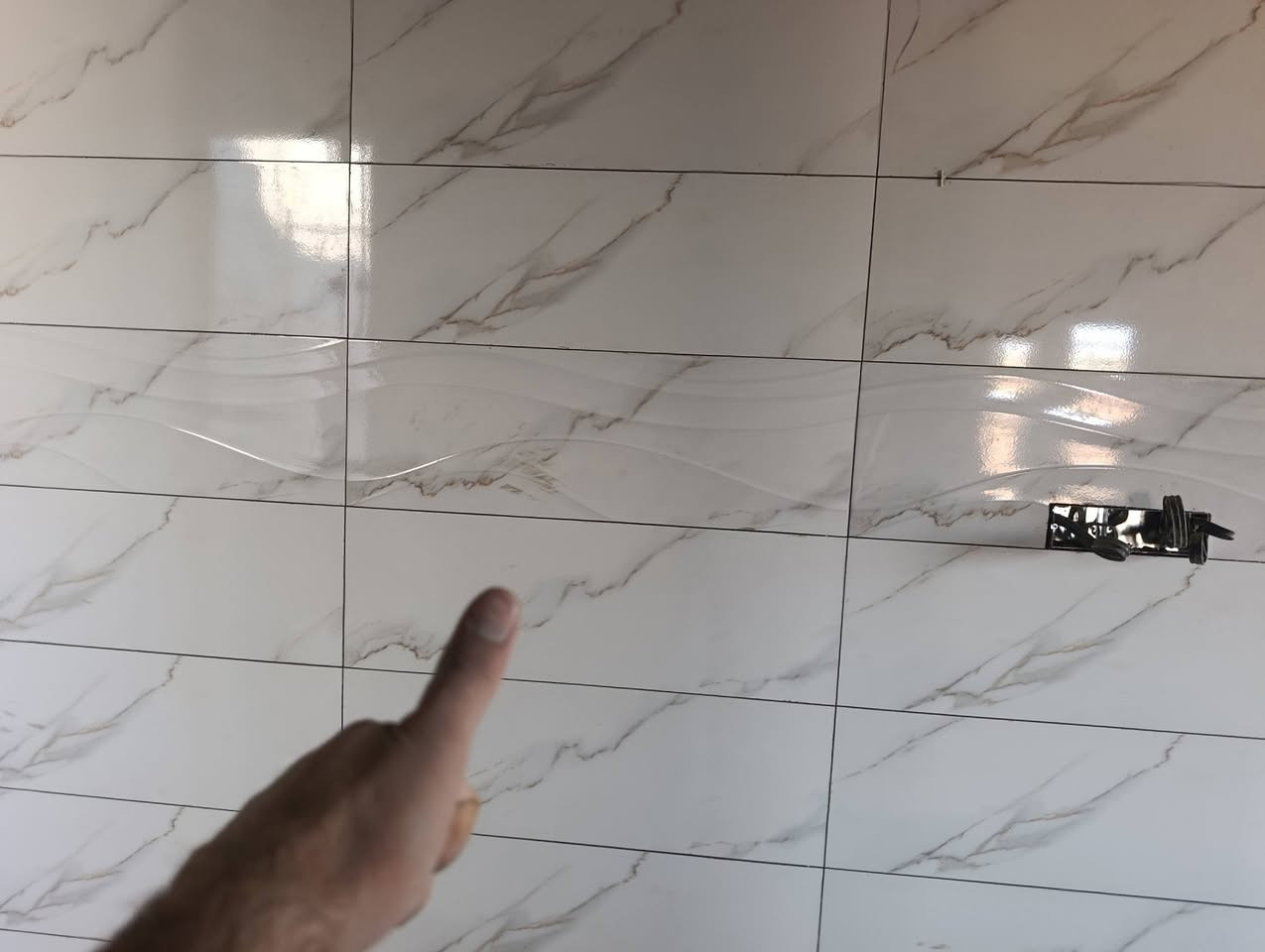 سراميك وكاشي • درجة اولى • تسليم مهندس