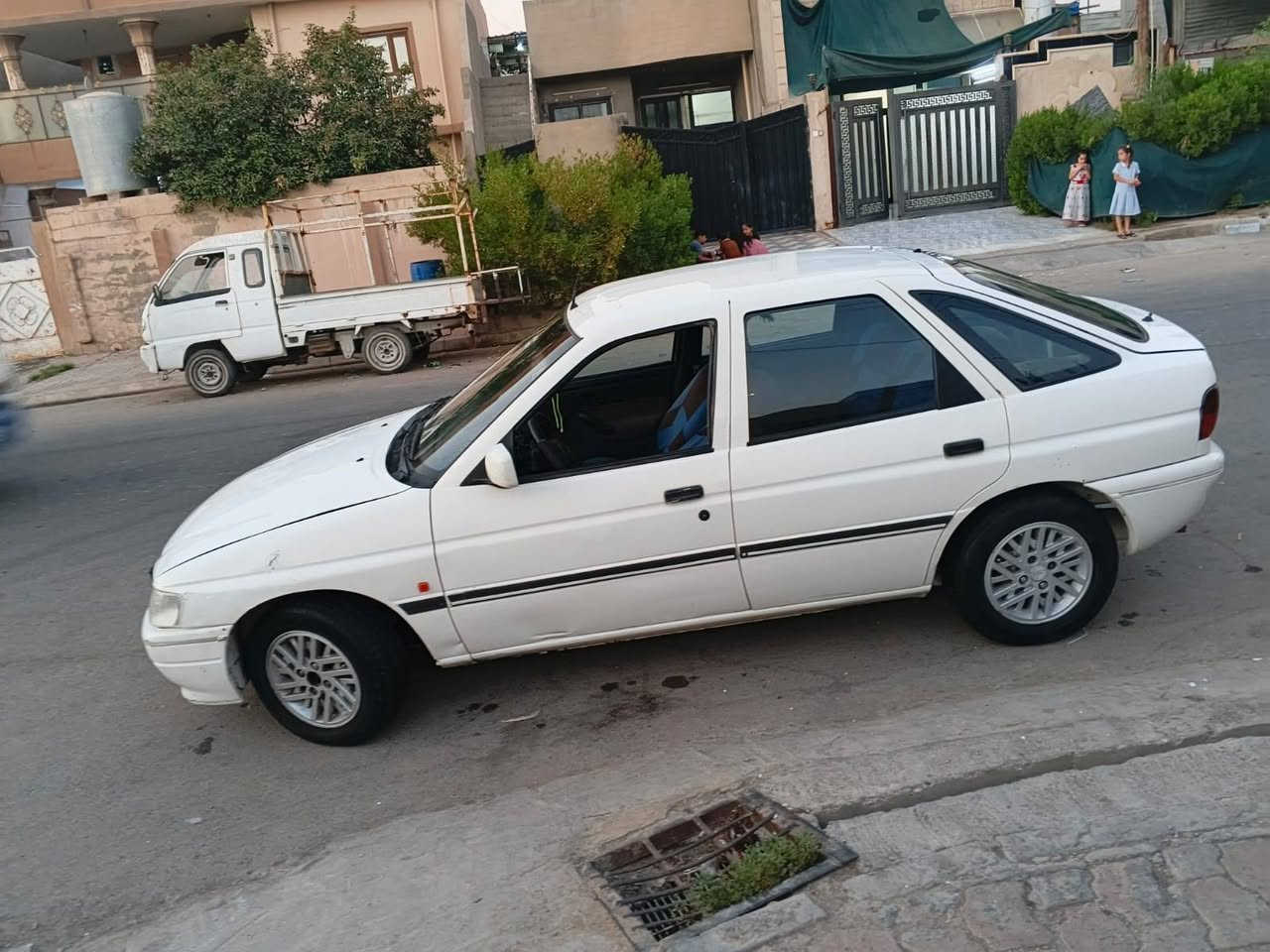 سلام وعليكم سيارة فورد سكورت
محرك جديد مال كصه المفتوح موديل 92 بسم ابن عمي تحويل ثاني يوم قطرات صبغ مابيها صدر قبل يومين بدلتو تبريد بس عايزو راديتر دفتر بانزين بيها محرك 16
متواجد عل فيس وهاذ رقمي @الجميع سعر ٢٣وبيها مجال رقمي ***********
