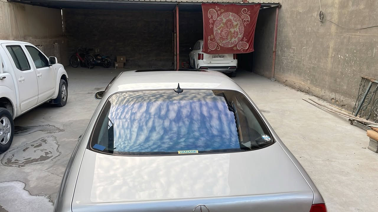 مرسيدس s500
مديل 2002
بيه قطعه كلير وصبغ صندوك
ماشيه 140 وقابل للزياده 
رقم بصره بسمي
١٤٠ بيه مجال 
الاتصال ***********
