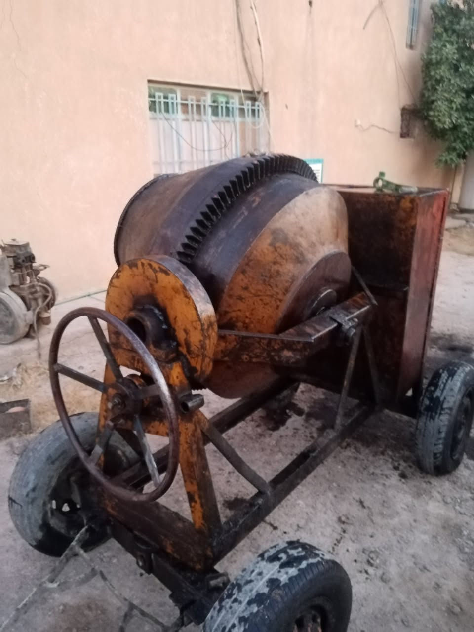 خباطه للبيع لبناني باب أول كدر مكفول محرك عل فحص السعر ((مليون 200))السكن الرمادي التواصل ع هاذه الرقم ***********
