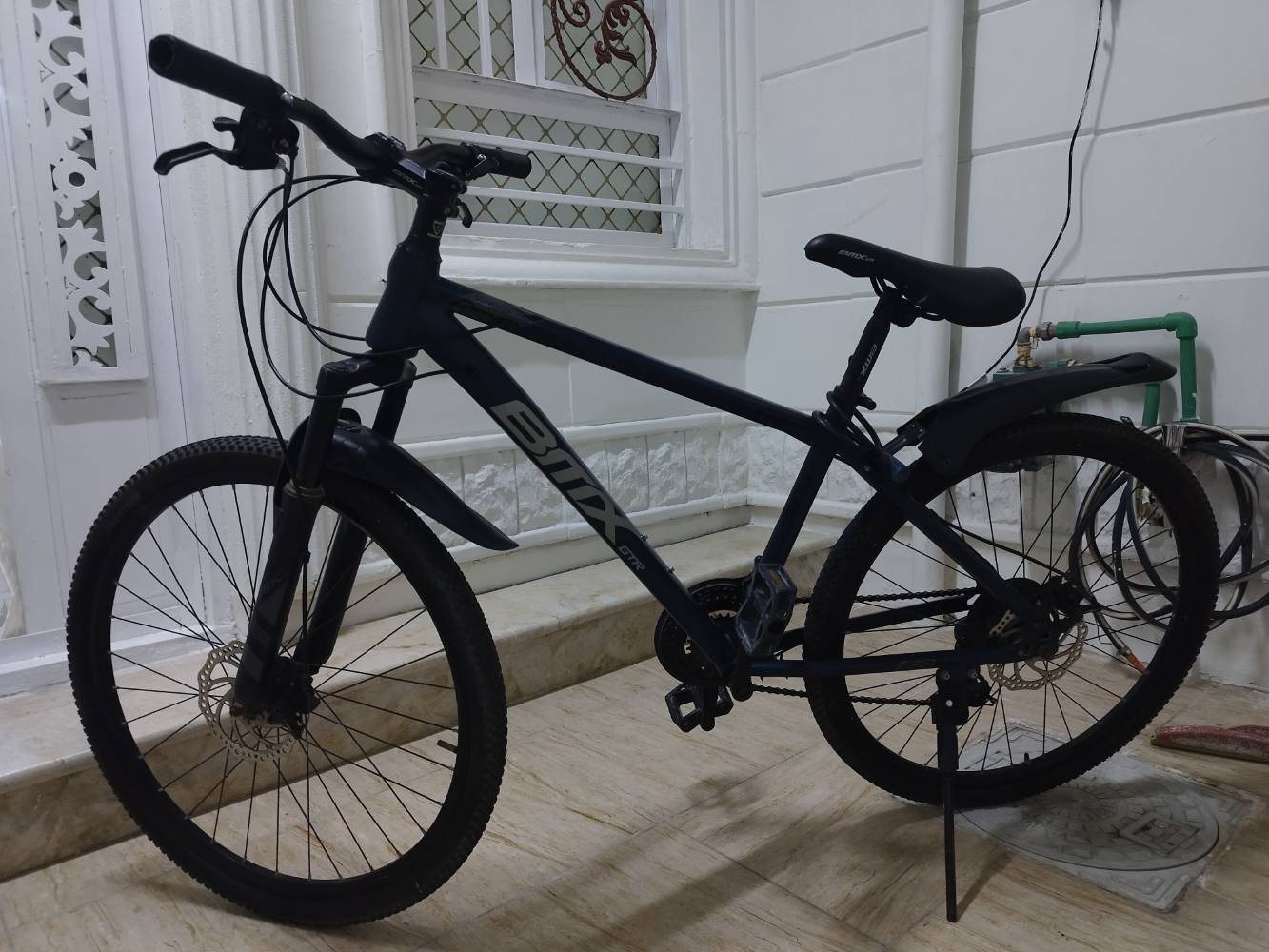 BMX GTR • نظيف • دكمة مكسورة