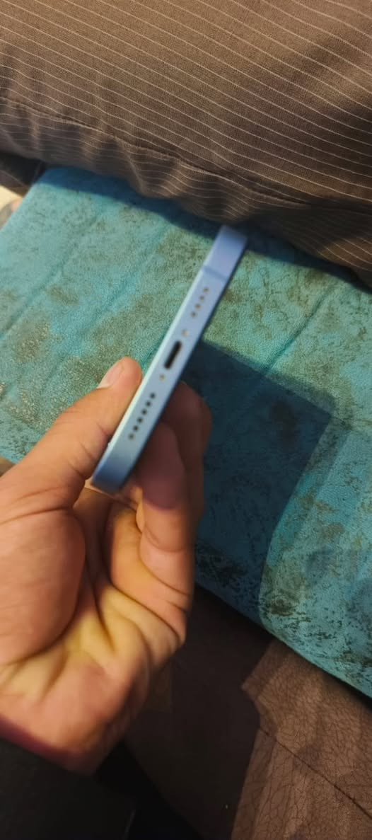 سلام عليكم 14بلص جهاز حيل جديد ما مفتوح نهائي اي سمكرت يعني شريحه اكتروني تكدر تخلي بي سمكرتين بس اكتروني ذاكره 128 جهاز جديد رايدو ب 550قفلو جاي يبيعو بل جامعه 700مكاني موصل حي النتصار ***********وبي واتساب هم
