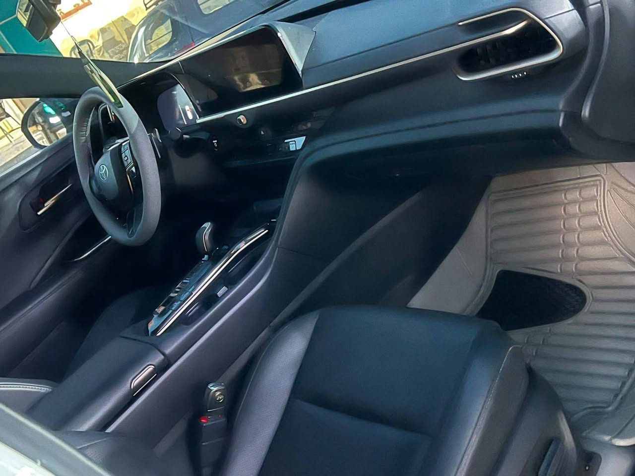 تدور سيارة عائلية فاخرة بنظام دفع رباعي ؟

 👑 تويوتا كراون سيجنيا 2025

Toyota crown signia 2025

فاخرة وعملية تجمع بين الفخامة والتكنولوجيا المتقدمة والتوفير في استهلاك الوقود

بنظام دفع رباعي هجين يجمع بين محرك بنزين بأربع أسطوانات سعة 2.5 لتر طبيعي التنفس و محركات كهربائية عدد 2

وارد امريكي 
فول موصفات عده الفتحه
عدد الاحصنة : 240 🐎 
اللون : ابيض
صوره الحادث مع الصور  السياره بدون تبديل 
بيه /٣٦ حالوبه /بل القماره والبنيد/ 
سعره ٢٧٥ وبيه مجال 
رقم بغداد 🇮🇶
ماشيه 28
مقاعد جلد  تدفئه تبريد الخلفي تدفئه
مكاني بغداد حي اور
سعره ٢٧٥ وبيه مجال
***********

نص مكتوب في الصور:
- 45903685
