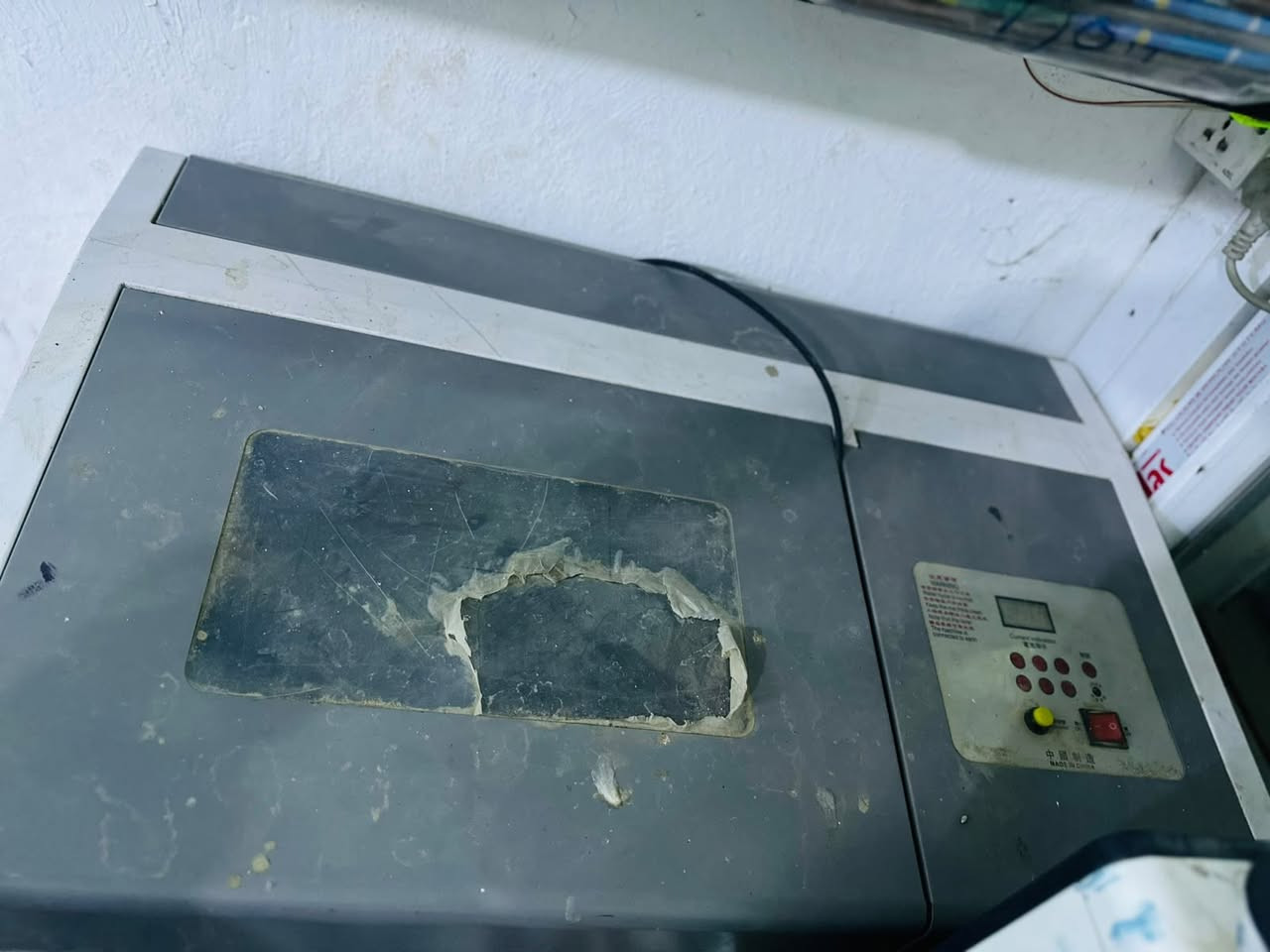 طابعه للبيع ابسون L805 سعر 300
وطابعه hp سعر 400
وجهاز ليزر 30سم * 20 سم 40واط 101 سعر 500
مقص ورق كهربائي 450V سعر500
ويوجد طابعه مال تشيرتات او دريسات مكبس حراري 6*1 سعر
100
وCNC 250/4.5*130 W سعر 35 ورق
الرقم ***********
العنوان كربلاء طويريج
ثا
