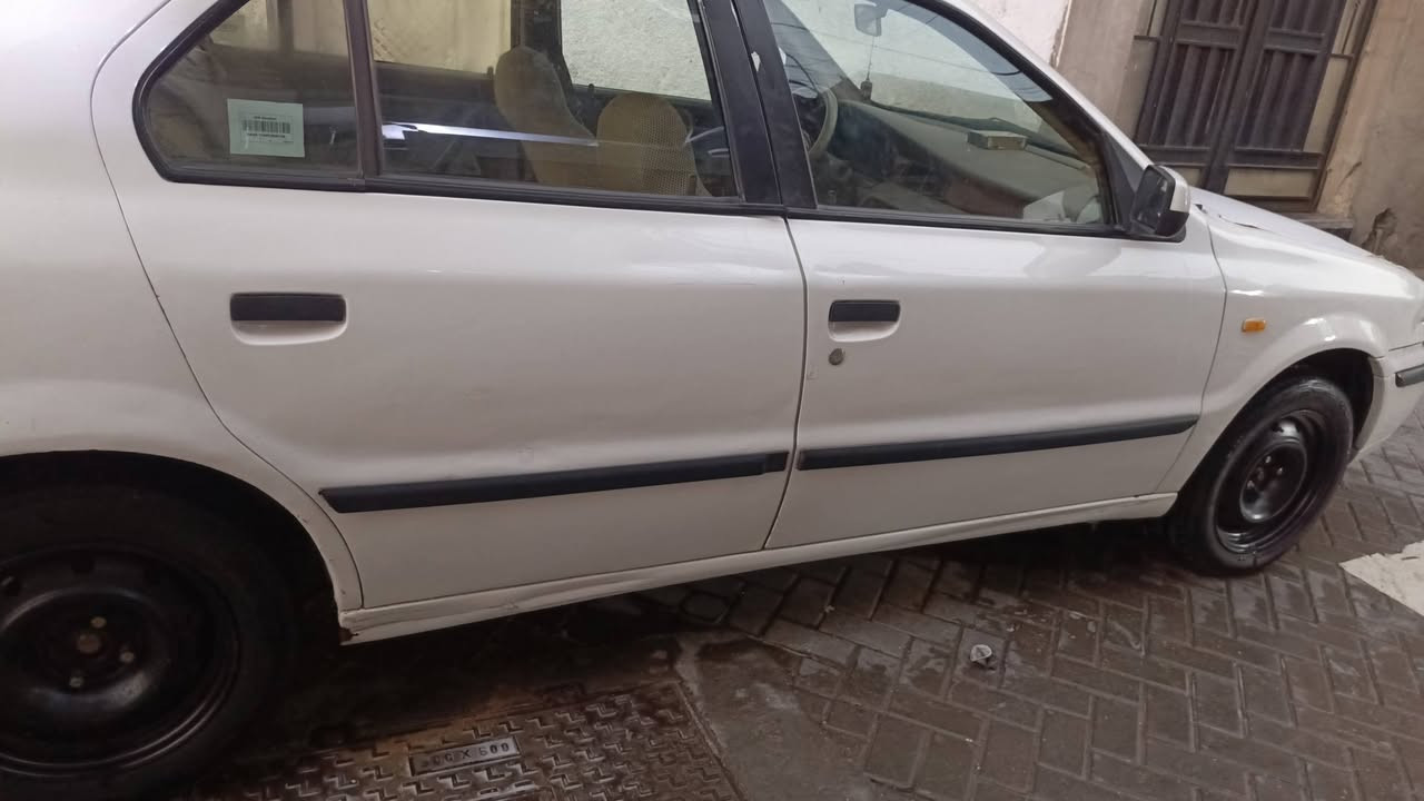 سلام عليكم
سمند 2012 كرستال مكينه كير خير من الله 

مكينه فرنسي بيهه بارد وثنين دواير .. والباقي موضح بالصوره 

المشط بيه طكطه ... الباقي كله خير من الله 

معروضه ب44 وبيهه مجال ناقشني بالسعر بس لا تكسر بالحلال 

بغداد مدينة الصدر.. ***********
