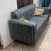 تخم ٨مقاعد مستخدم سعر ١٧٥ الف وبي مجال مكان بغداد اعظميه  رقم ٠٧٧٠٠٨٠٥...