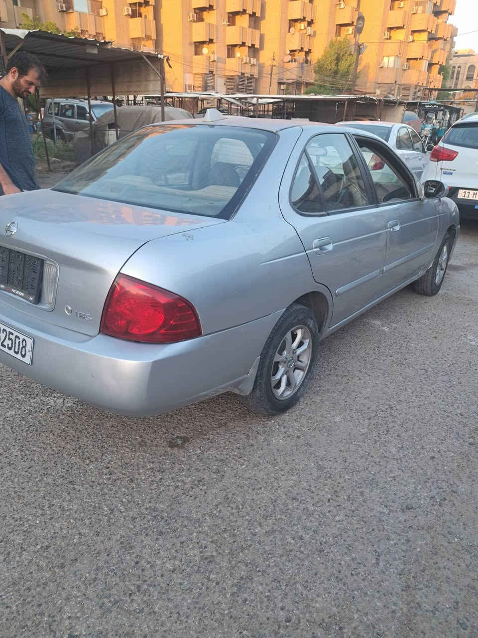 السلام عليكم نيسان سنتره موديل 2004 السياره جاهزه بيه صبغ حزام  كير محرك تبريد مكفول مكان السياره بغداد الرحمانيه شارع حيفا مكلف بلنشر هذا رقم صاحب السياره *********** السعر 50 وبي مجال
