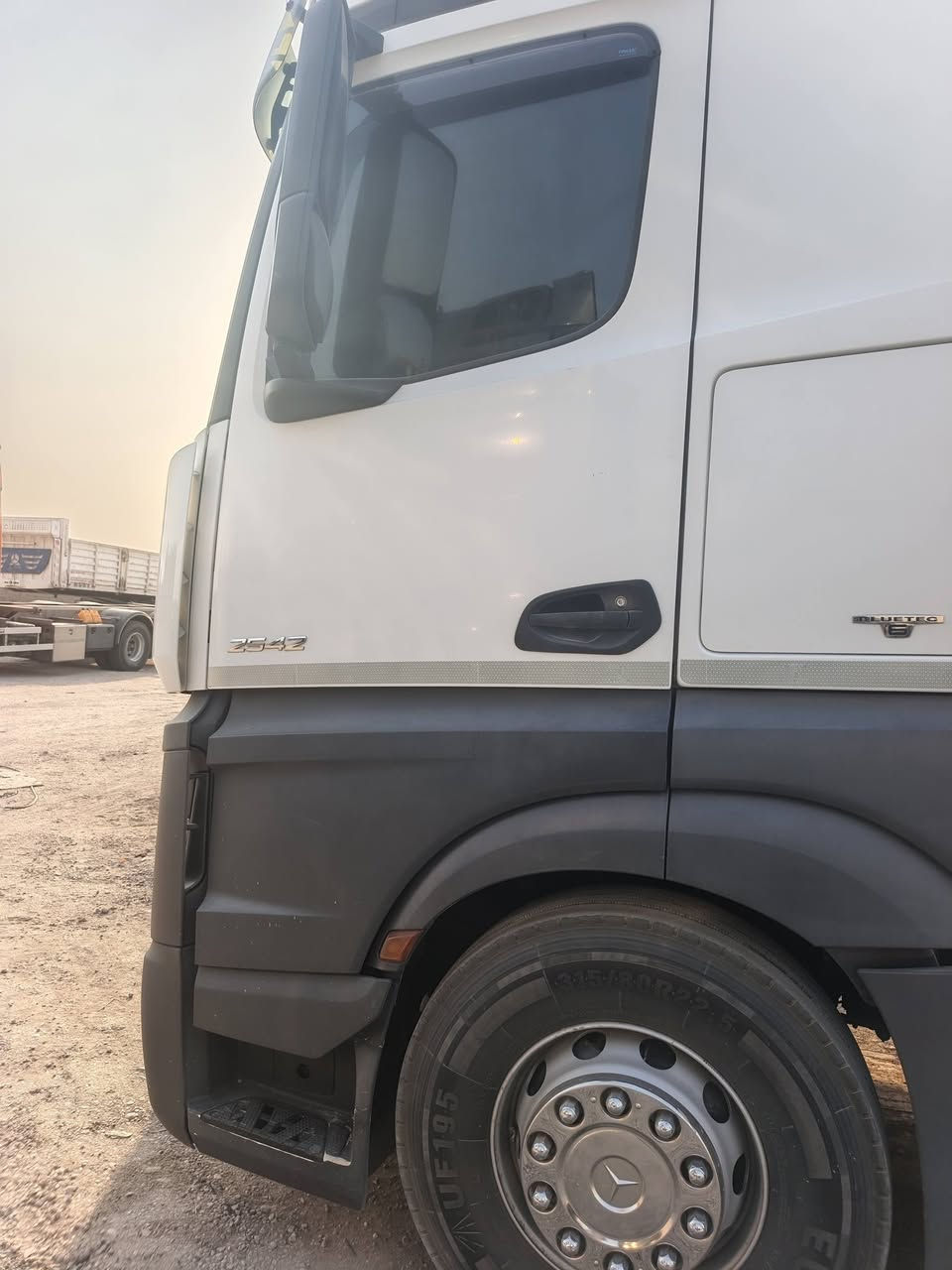 للبيع موديل ٢٠١٨ سقف وصط بلسنويه بعدها شاصي فول مواصفات ما مربوطه
المكان فلوجه السجر كراج الإعتماد للستفسار
‏‪***********محمد العلواني السعر ٥١٠ وبيهه مجال
