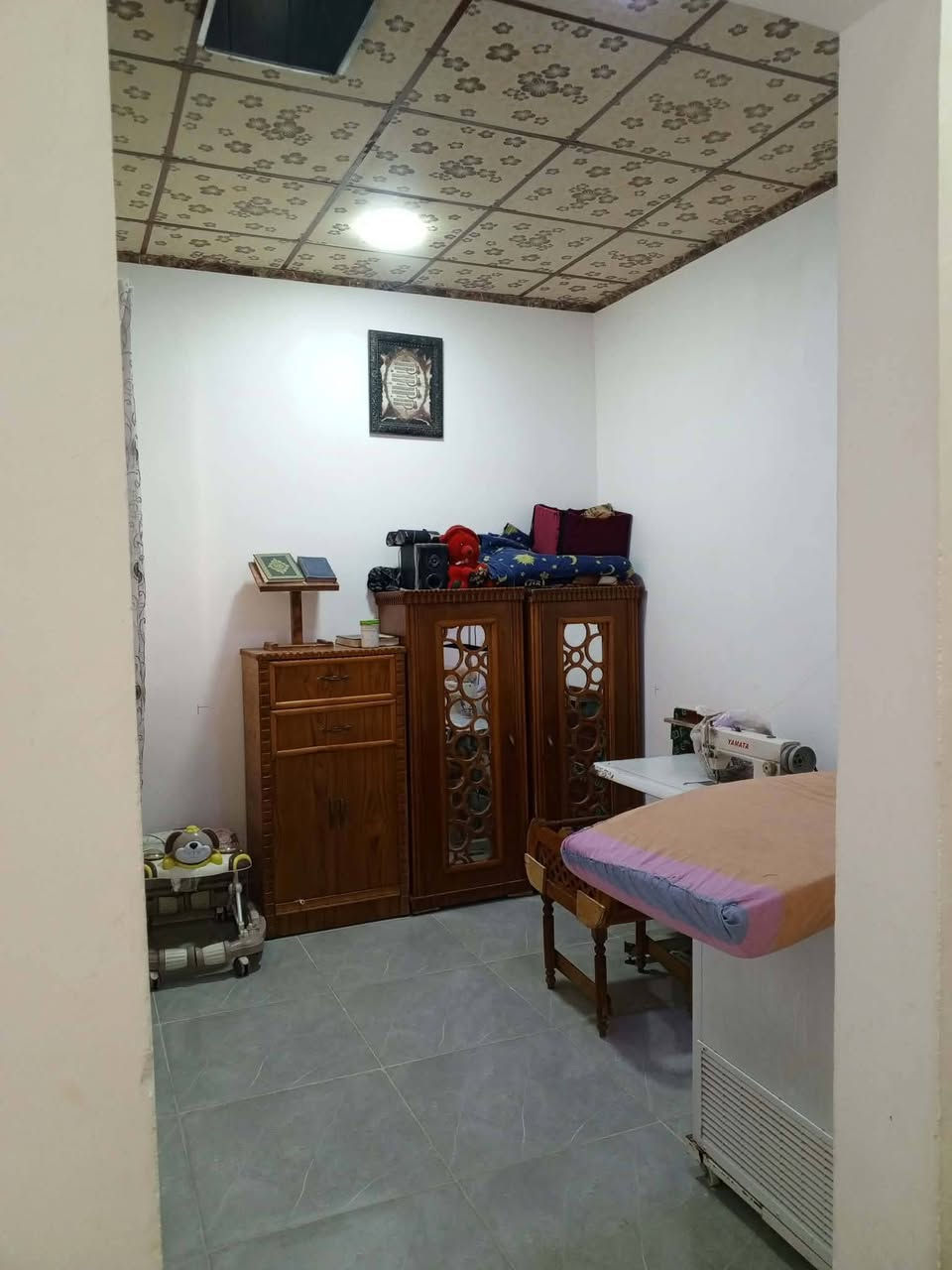بيت للبيع 💣 مساحه 105 واجهة 5النزال 21🛖 
شارع تلكيف قرب مولد النعيمي يتكون من غرفتين🏠🏠 وصاله ومطبخ واستقبال للإستفسار الاتصال⭐⭐ 
***********☎️ 
*********** ☎️
