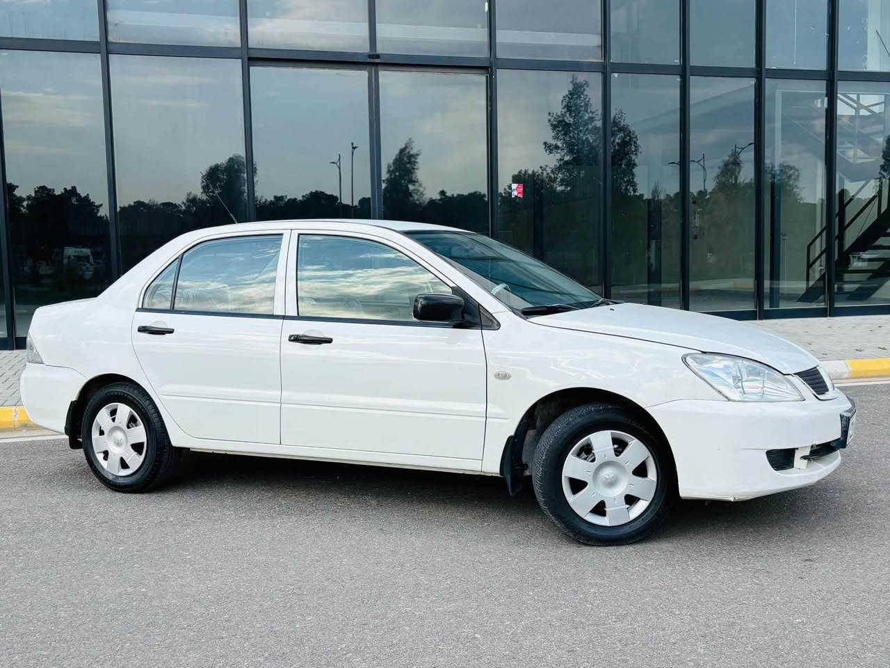 السلام عليكم
من رخصة الادمن 
للبيع ميسيبوشي لانسر 2007 گير مكينة حدادية كفالة تبريد ثلج تدفئة تخم تاير جديد السيارة بيها قطعتين بدوان أي دواخل شرط سنوية ورقم جديد وتحويل مباشر علماً السيارة وارد ياباني اصل 
العنوان : الحويجه / 
الرقم :***********
السعر 78

