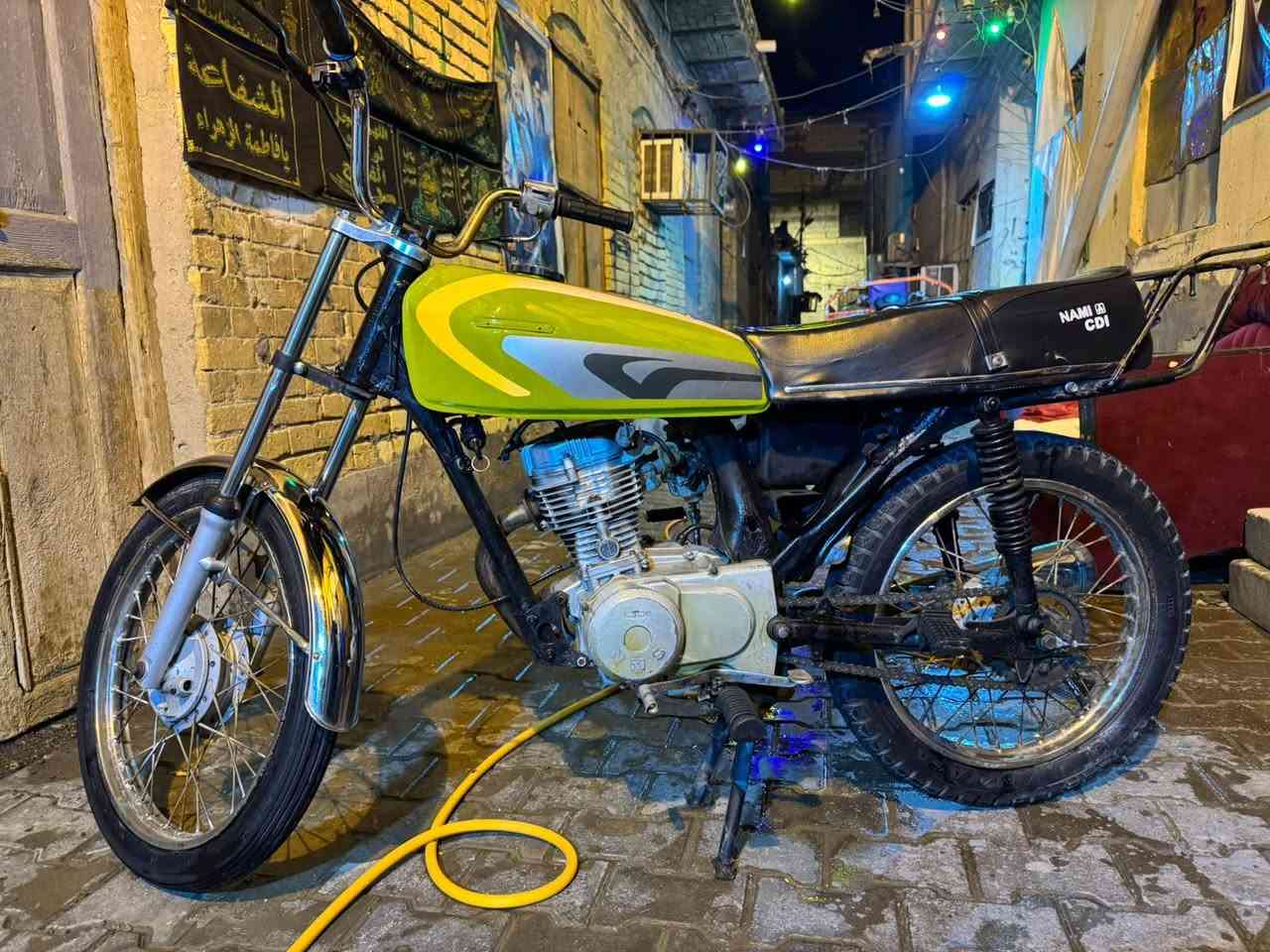 دراجه ايراني ادوات لبيع نضيفه حلوه السعر 400وبيها مجال لشراي المكان البصره العشار التميميه رقم الهاتف ***********

