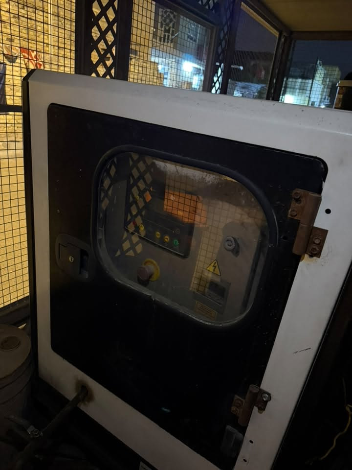 مولد كابوتا بلاد على وضع الشركة 20kva  ممفتوح بي ايشي ومكفول ***********
