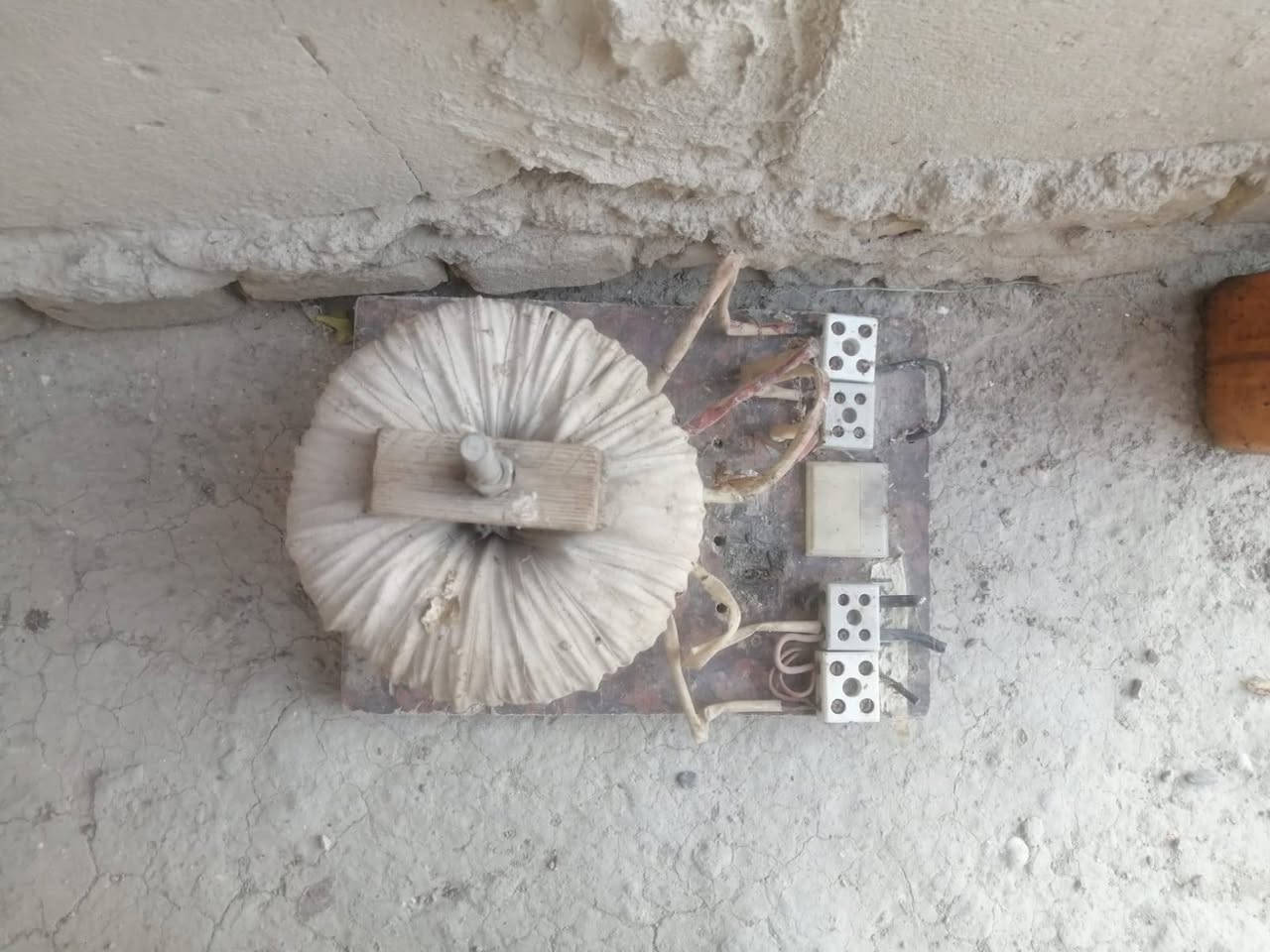 غراض للبيع كلمن وسعره شراي يجي خاص أو يتصل ***********
