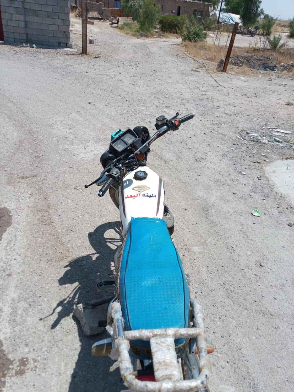 سلام عليكم جني 21محرك 200
نضافه فوول نشاط معدل 
محرك مفتوح مبدل ولف واحد
كهربائيات شغاله ادرع موجود 
السعر 350ويرهم مراوس بسيفان؟*حسب القناعه
***********
@إشارة
