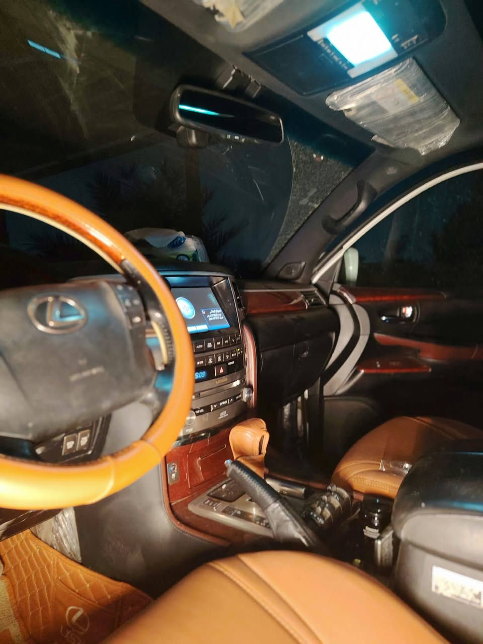 لكزس LX570 • ٢٠١٤ • رقم بغداد