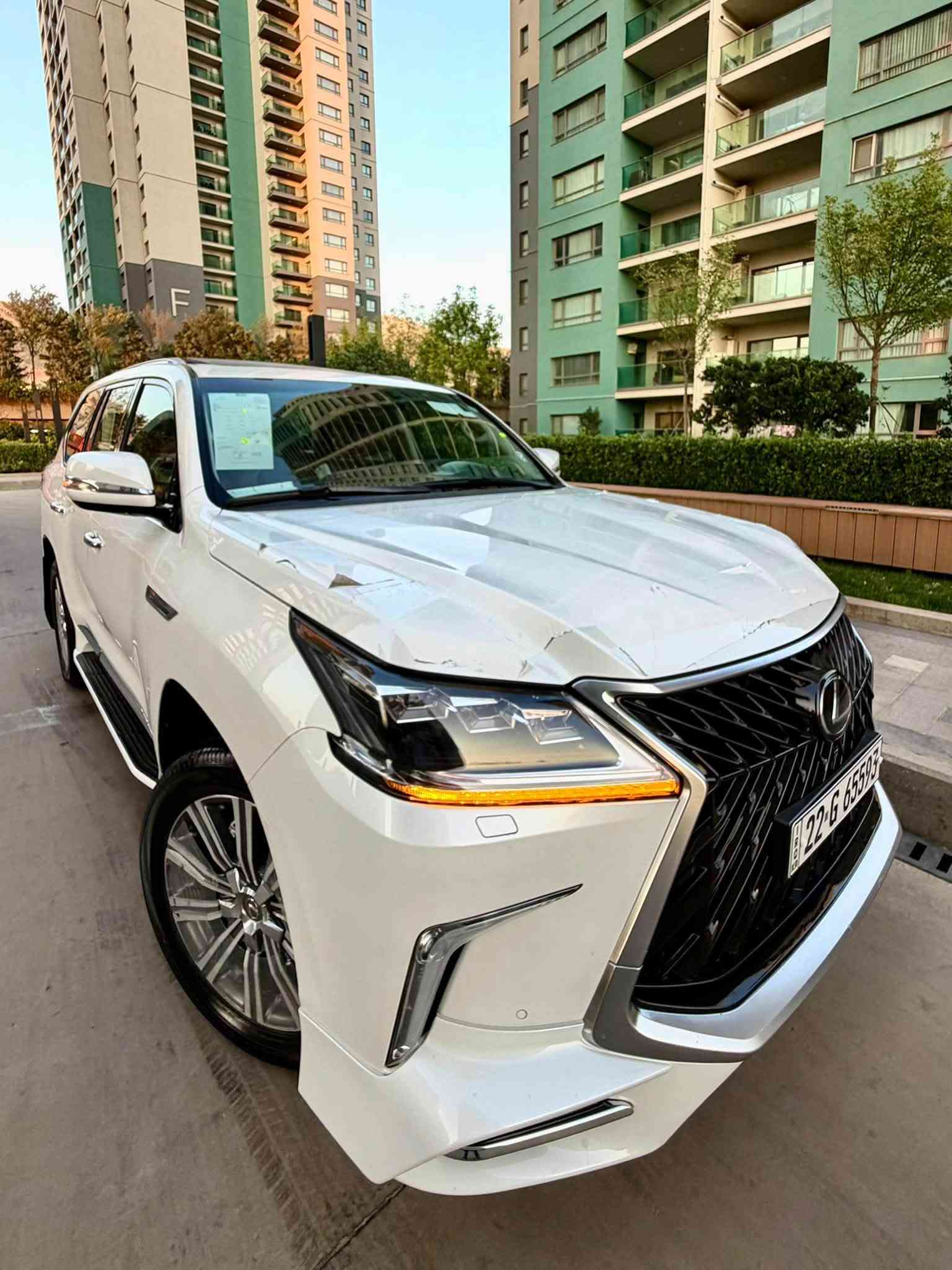 Lexus.570LX.2017. 🔚 بريم اصلى🦅.✅
لكــزز هيبـة الشـوارع 🧿

ملاحظات:-
صبـغ ❌
بدون شخط
بدون رصعات
بدون صبغ
بدون رمل 
حتى دعاميات ولحية بدون صبغ
لله الحمد سيارة زيروووو

سيارة كلش حلوة نظيفة مرتبة لوك لوك 
___ماشية 72 الف❇️
ماشية بشرط فحص كومبيتر 
سيارة باقية عل نظافتها لوك لوك 
كل جسمها بشرط سيارة باقية نظافة زيرو
.....

سعر 565$
موديل2017
حجمً المحرك.5.7🦅
ماشية.72 الف.
سبير منازل♻️
••••••••
محرك كير بشرط لحد شهر
هزة براد سنوية  جديد
رقم دولي جديد 
والسيارة باسمي تحويل مباشر❇️

.-.-.-.-.-.-.-

مواصفات ساس بريم اصلى LX570💫

سلايد
داخل احمر 
ثلاجة
صندوك جك 
كشـن تبريد تدفئة 
ستيرن كهربائي 
شغال 
رادار امامي 
كامرة 
حساس 
خمس كامرات
راس DVD
دبل اكسل 
كامل زينون 
ستة سيدي
يدات بصمة
مرايات كهربائي 
ستيرن وكشت خزن
رادار شارع
دبل هواء 
بخ ماء
كشن جلد 
تحديد سرعة
بنزين ECO
شاشه لمس
تبريد مركزي
وبعد وبعد….
مكان : سليمانییە
سعر.565.$
***********
