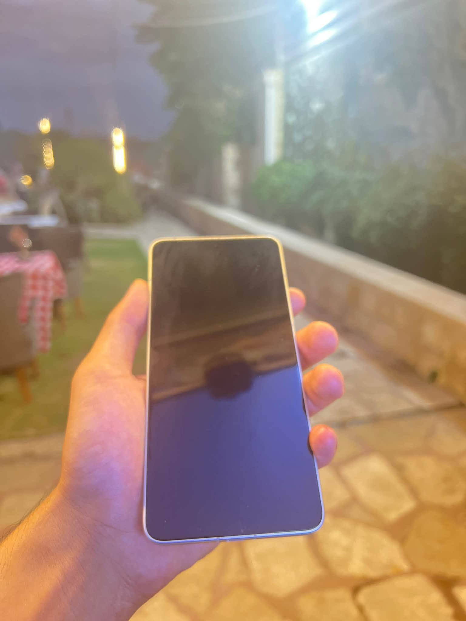 بوكو f6برو 
ذاكره 512
دبل سم كارت 
وحش الالعاب 
الجهاز شرط ماا مفتوح 
120فريم 
بطاريه 5000
يدعم شحن سريع بقدره 120
من ال1 الا ال100ب20 دقيقه 
نضافه 100‎%‎
بي طبع كلش خفيف مال تيك توك 
رايده ب 380وبي مجال حك جيتك
