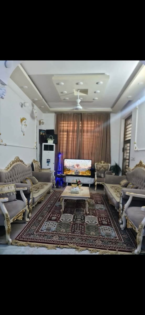 سلام وعليكم تخم ملكي ست مقاعد السعر ٨٥٠ وبيه مجال حك الجيه المكان كربلاء الروضتين
رقمً***********

رقم الواتساب ***********
