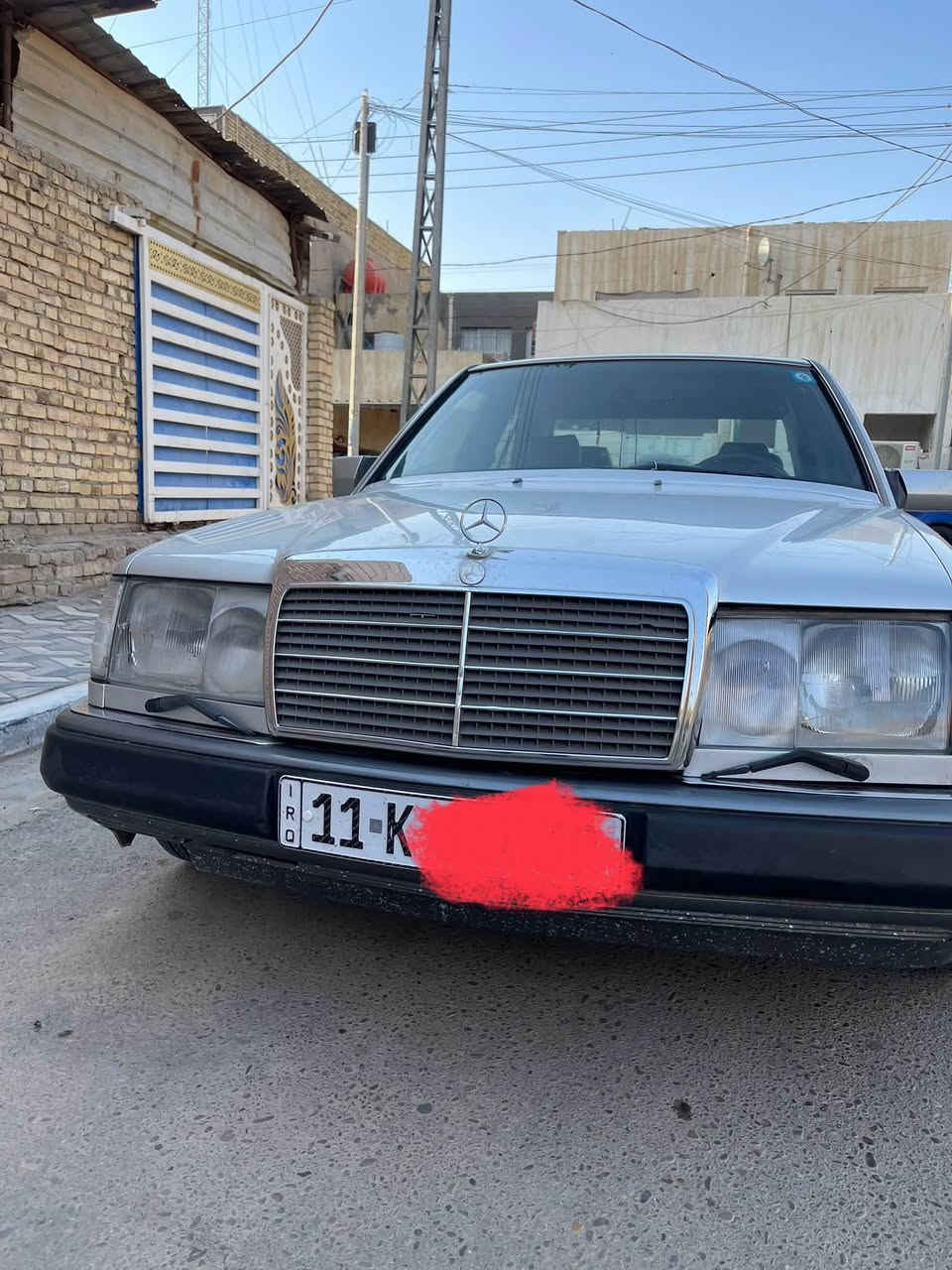سلام عليكم مارسدس 1992
مكينه خراطيم تخم تاير تبريد 
حداديه جديده قواعد سليمه 
سياره جديده جديده مكان السياره
العماره ميسان قطاع 28
   سياره بسم صديقي 
رقم السياره نكليزي مشروع وطني 
***********
