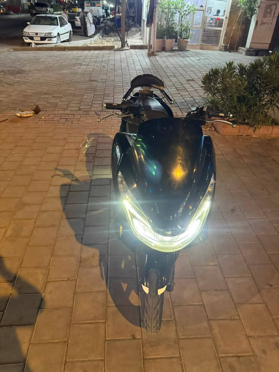 السلام عليكم لبيع Pcxجيل ثاني ياباني حجم محرك 150ccدرجه جهازه من وكفوله مكينه وكهربائيات وكفرات السعر 1650وبيهه مجال لشراي يدلل  بيع فقط رقمي ***********لمكان بغداد مدينة الصدر
