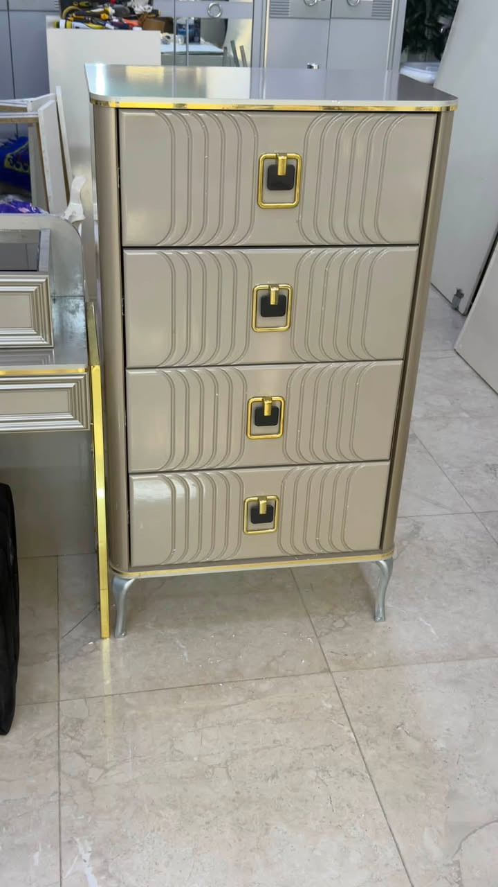غرفه نوم ماركه صبغ حراري 8 قطع نظافه اخو الجديد السعر مع الشد والنقل مليون 75 الف   ***********. //. ***********
