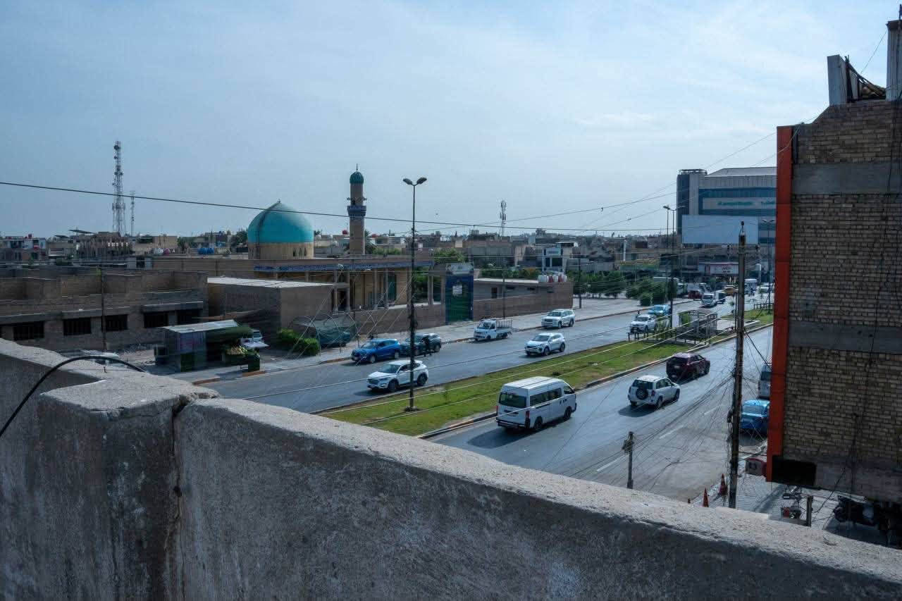 عمارة تجارية • حي اور • ٣٢٠م