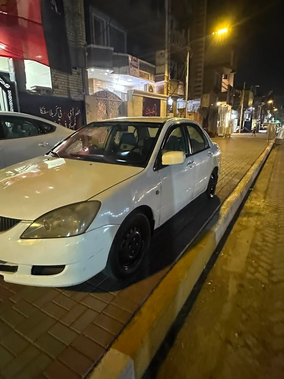 لانسر 2007 
مكينه 1500 
السياره باسمي رقم بصره مشروع وطني وين ما تريد احولك السياره مكانه بمدينه الصدر 
تبريد شغال خير من الله حداديه صدر جديده تخم تاير جديد 
الاستفسار ***********
